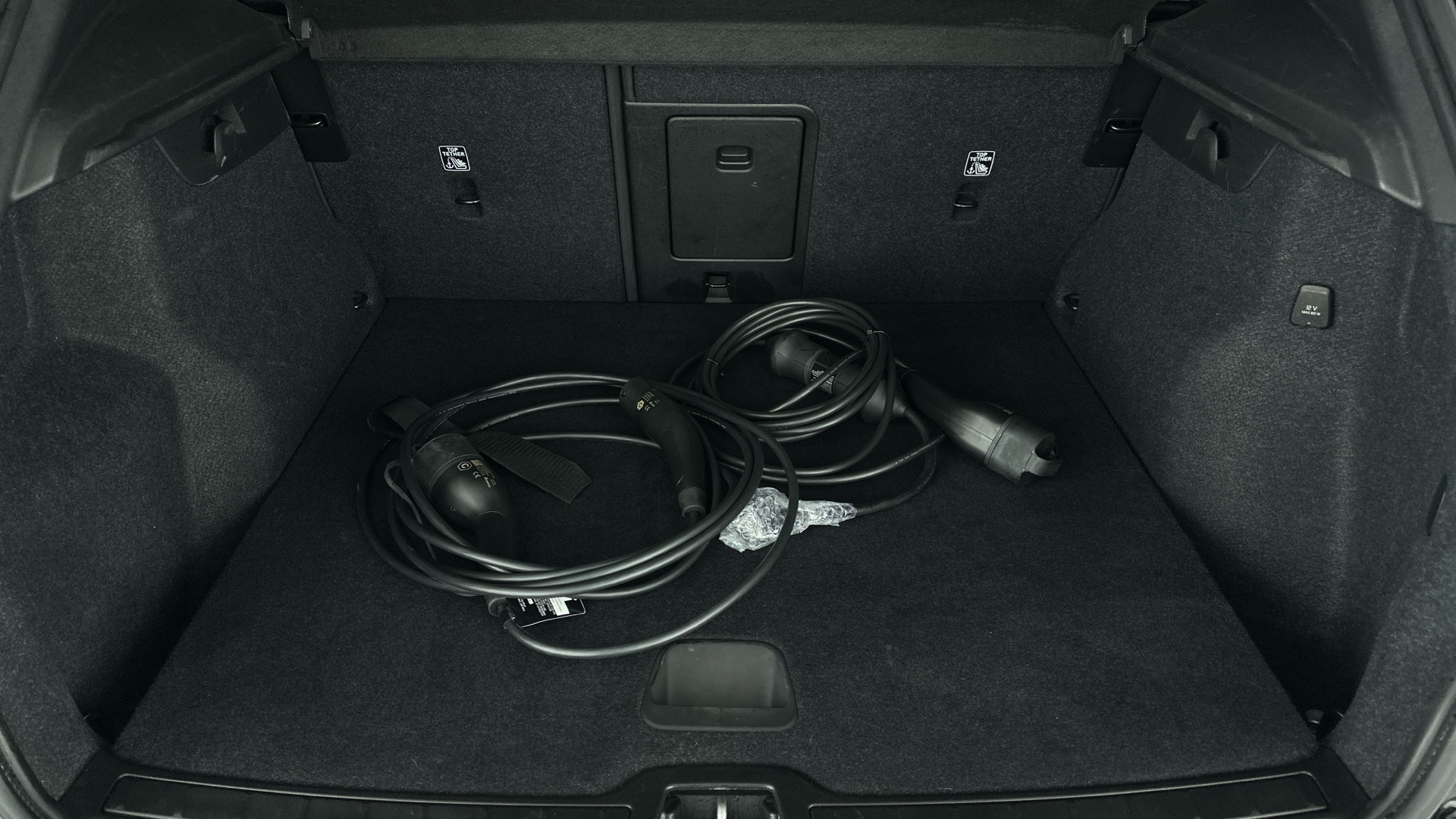 4020815 1.5 T5 Recharge PHEV Ultimate Dark 5dr Auto