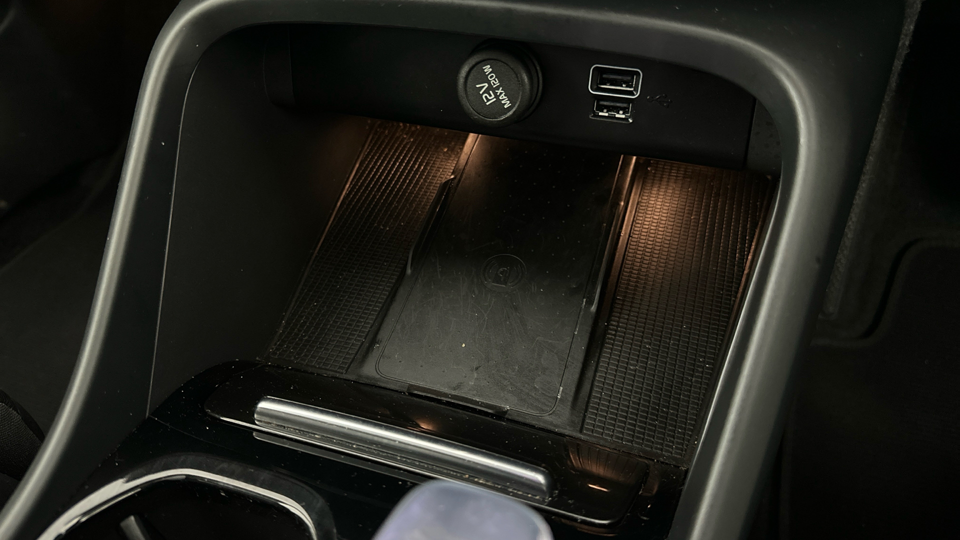 4020815 1.5 T5 Recharge PHEV Ultimate Dark 5dr Auto