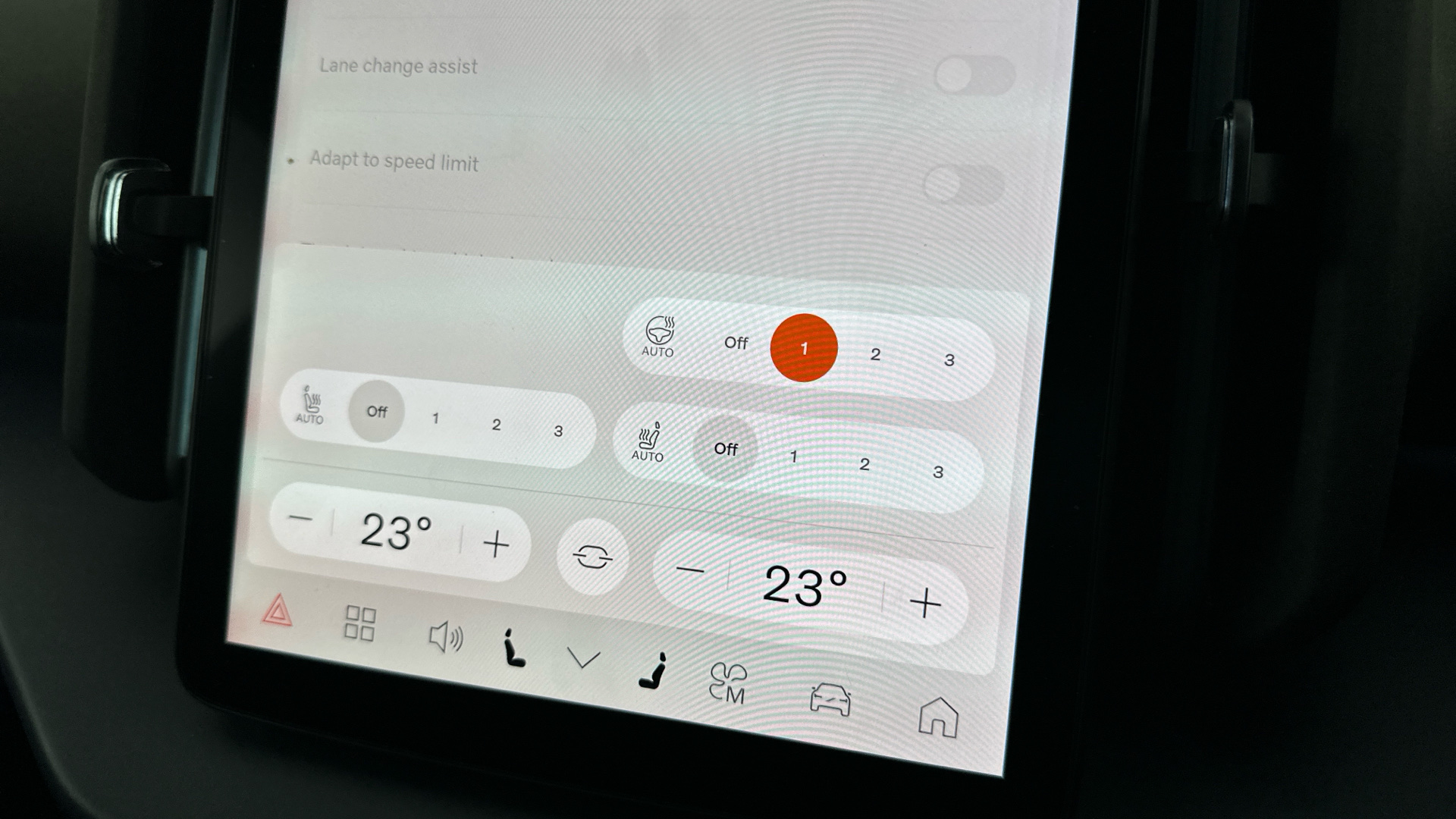 4020911 200kW Single Motor Plus 51kWh 5dr Auto