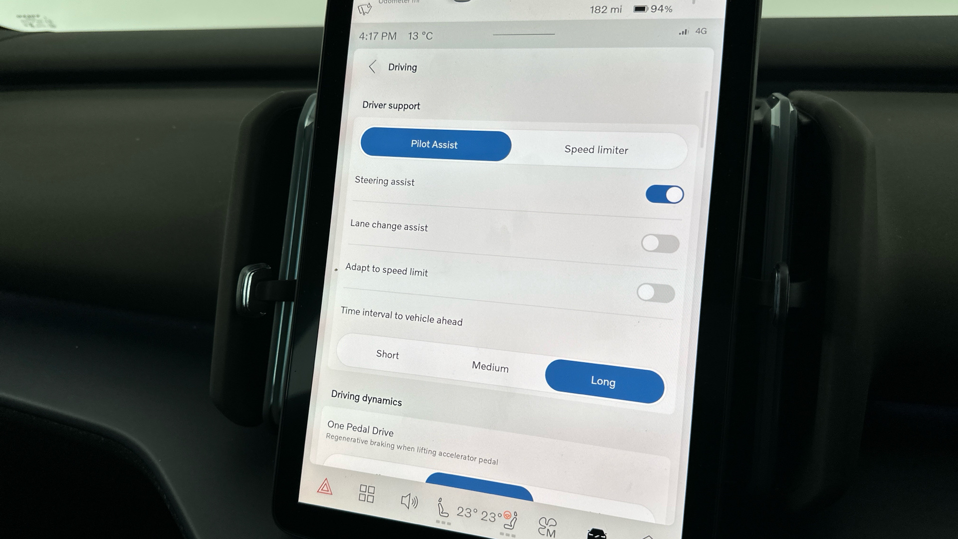 4020911 200kW Single Motor Plus 51kWh 5dr Auto