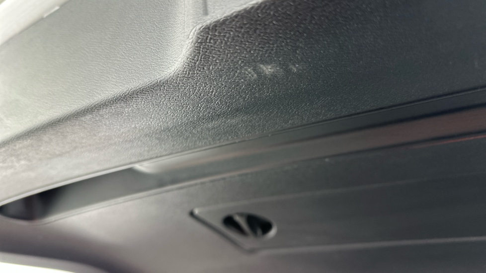 VOLVO XC40 scuff
