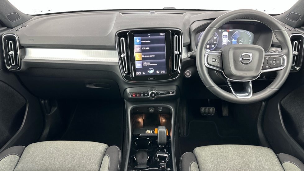 VOLVO XC40 Image 10