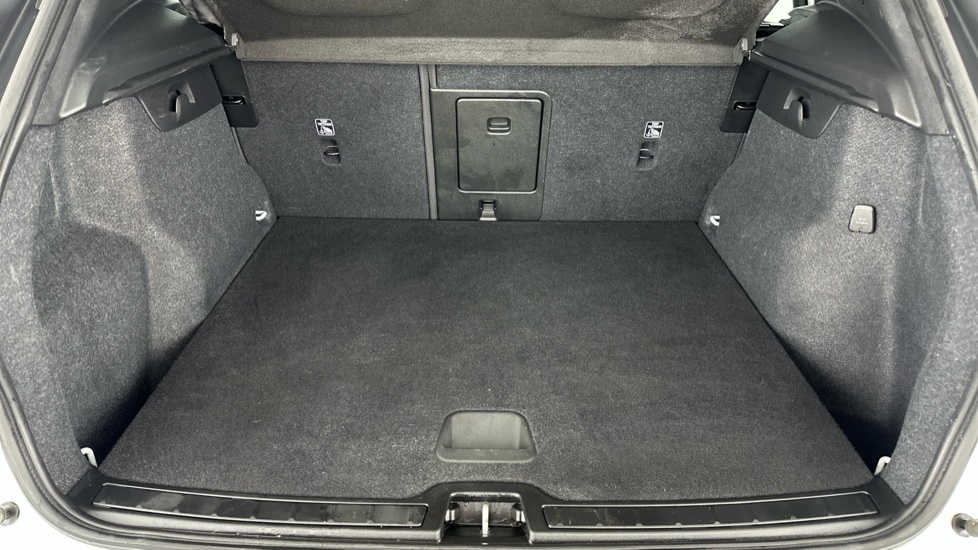 VOLVO XC40 Image 14
