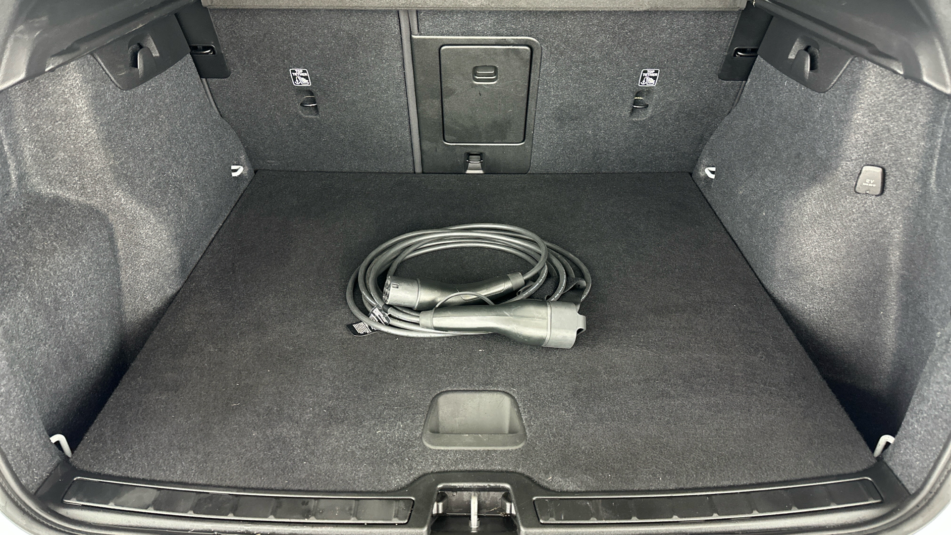 4060151 1.5 T4 Recharge PHEV Plus Dark 5dr Auto