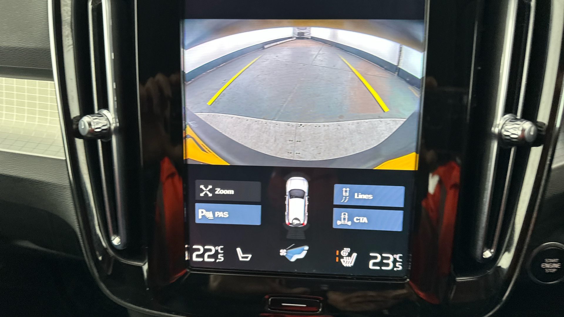 4060151 1.5 T4 Recharge PHEV Plus Dark 5dr Auto