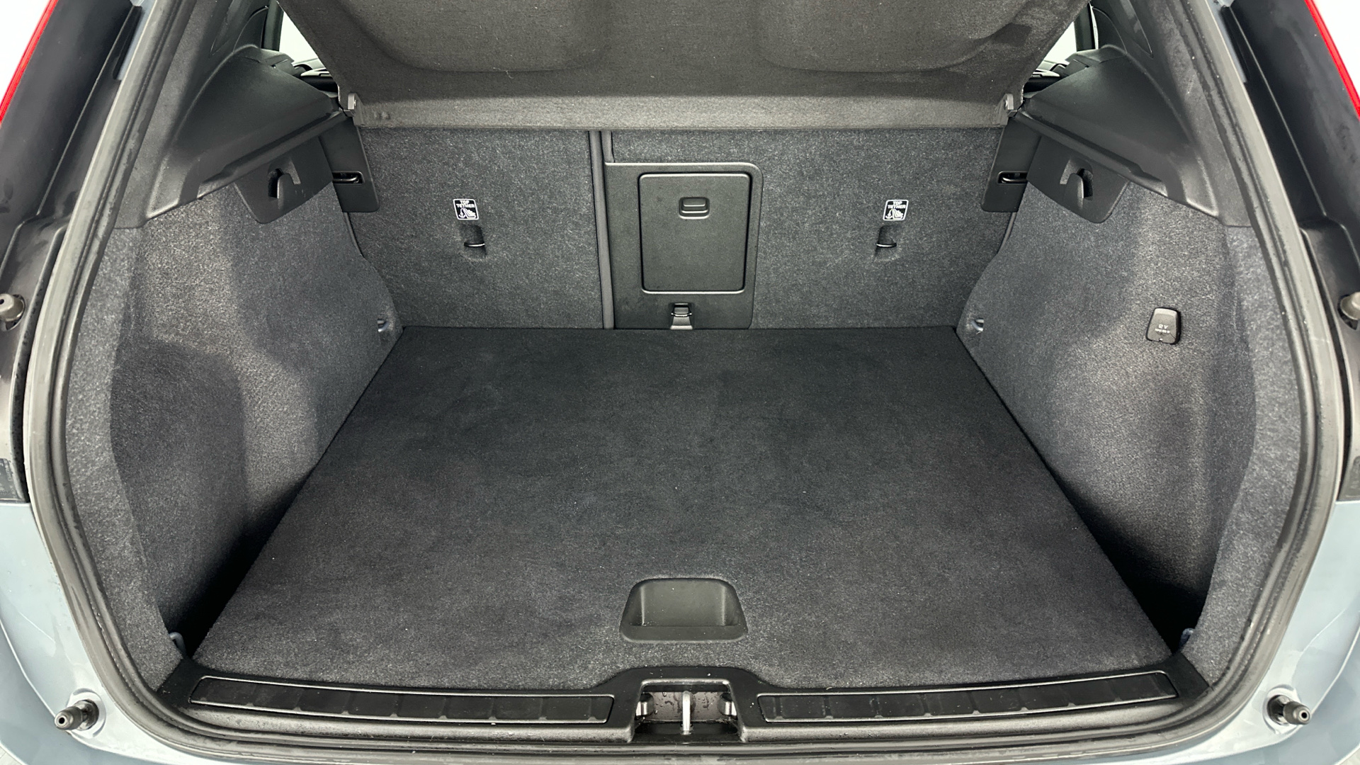 4049541 1.5 T4 Recharge PHEV Plus Dark 5dr Auto