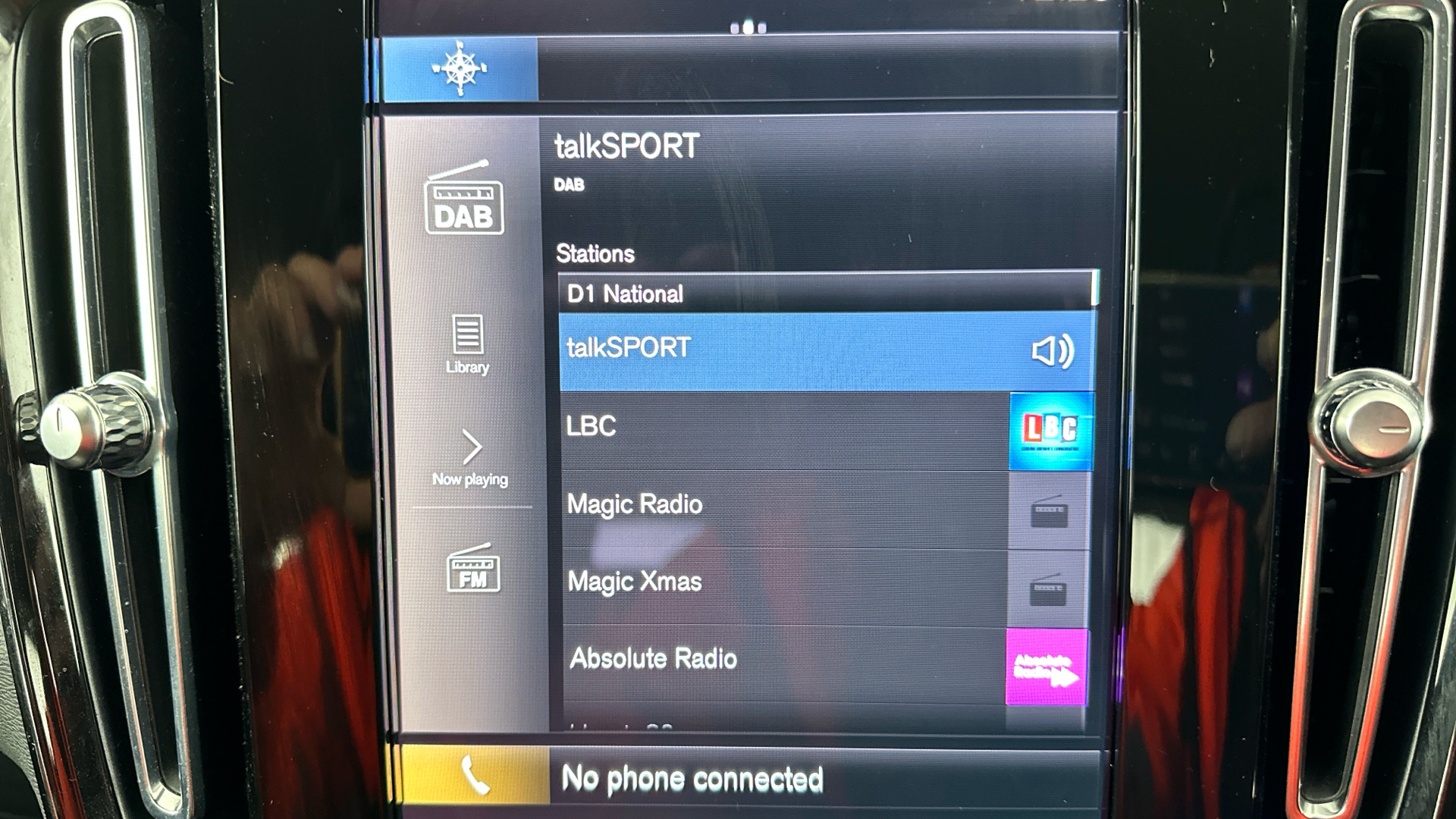 4049541 1.5 T4 Recharge PHEV Plus Dark 5dr Auto