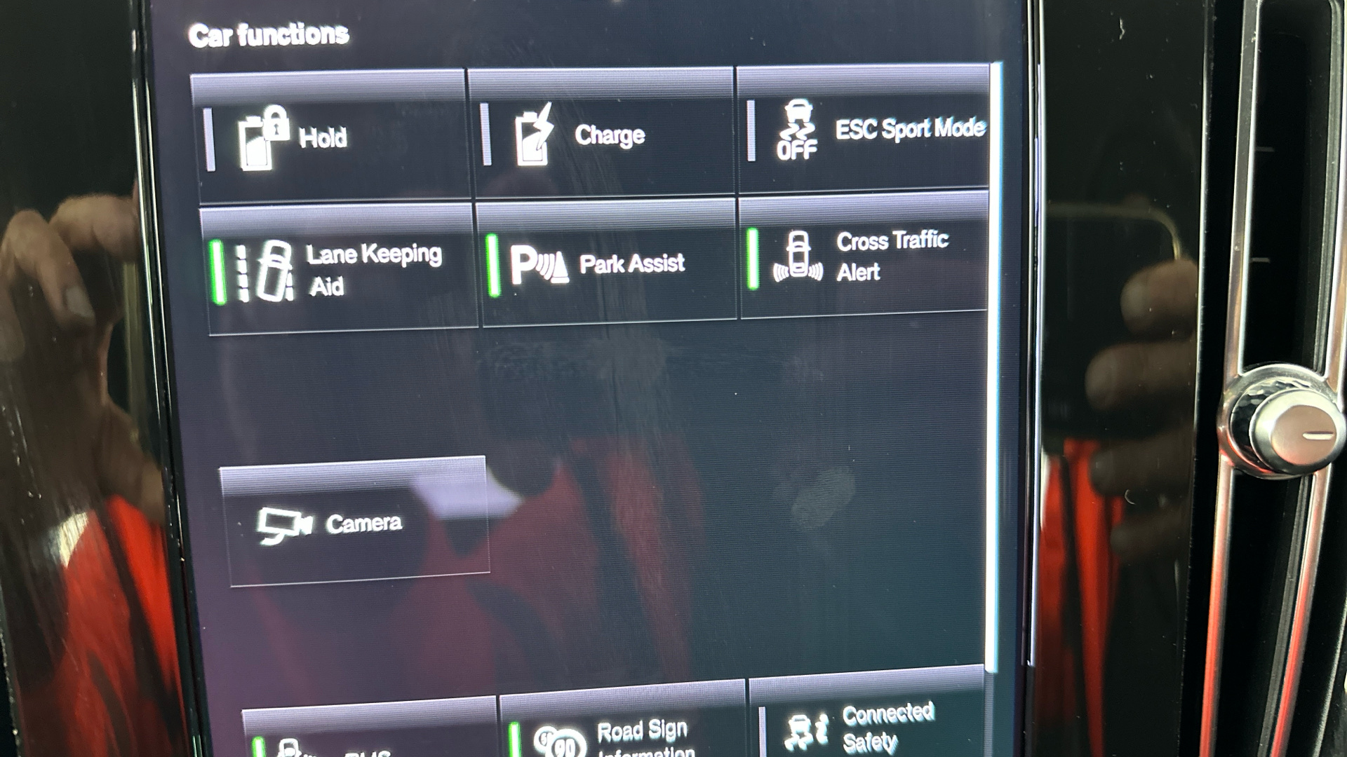 4049541 1.5 T4 Recharge PHEV Plus Dark 5dr Auto