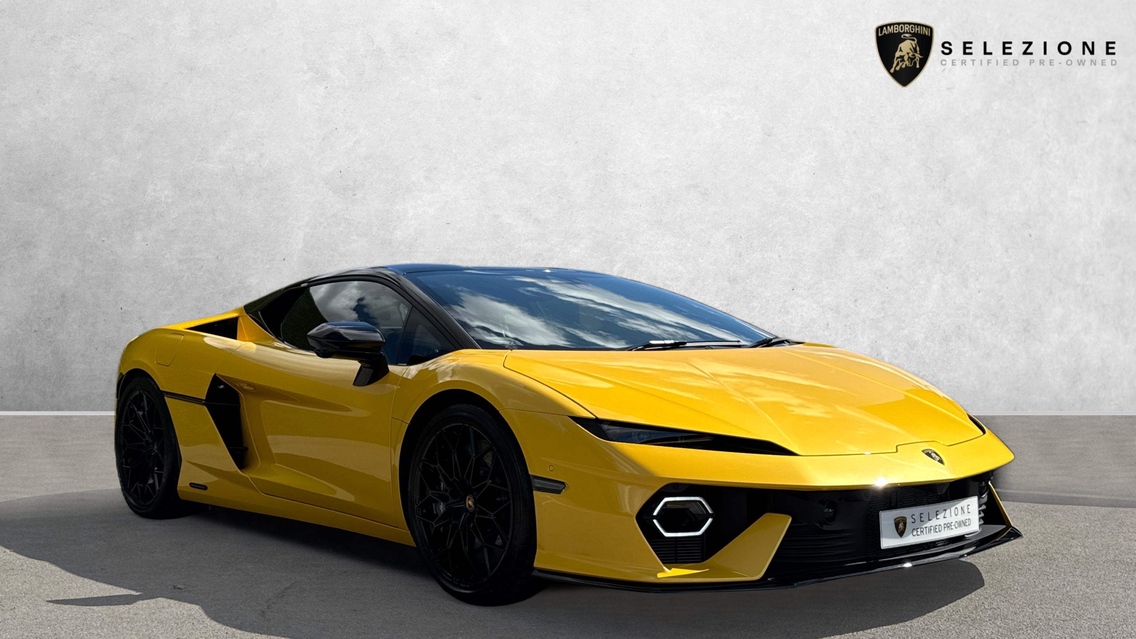2026 LAMBORGHINI TEMERARIO