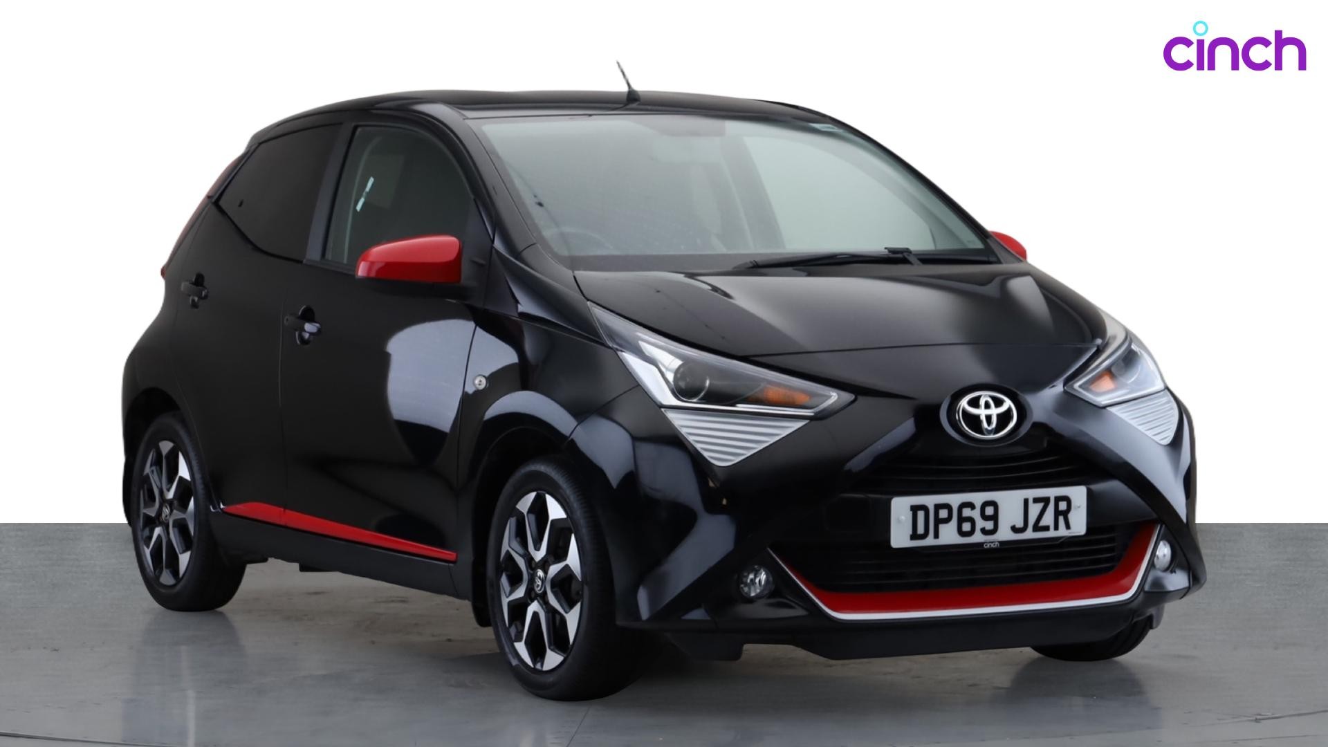 Toyota AYGO listing photo