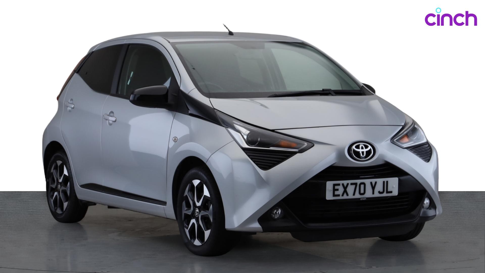 Toyota AYGO listing photo