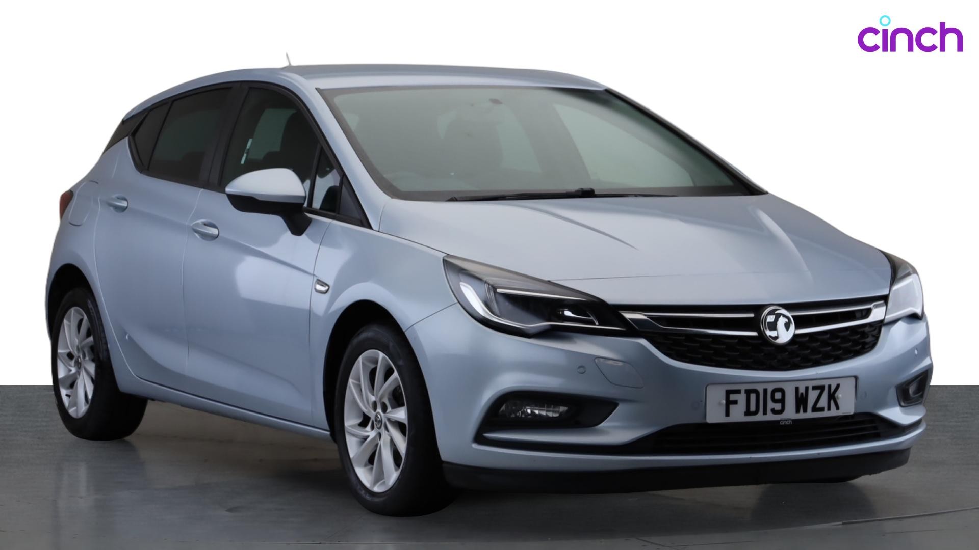Vauxhall Astra listing photo