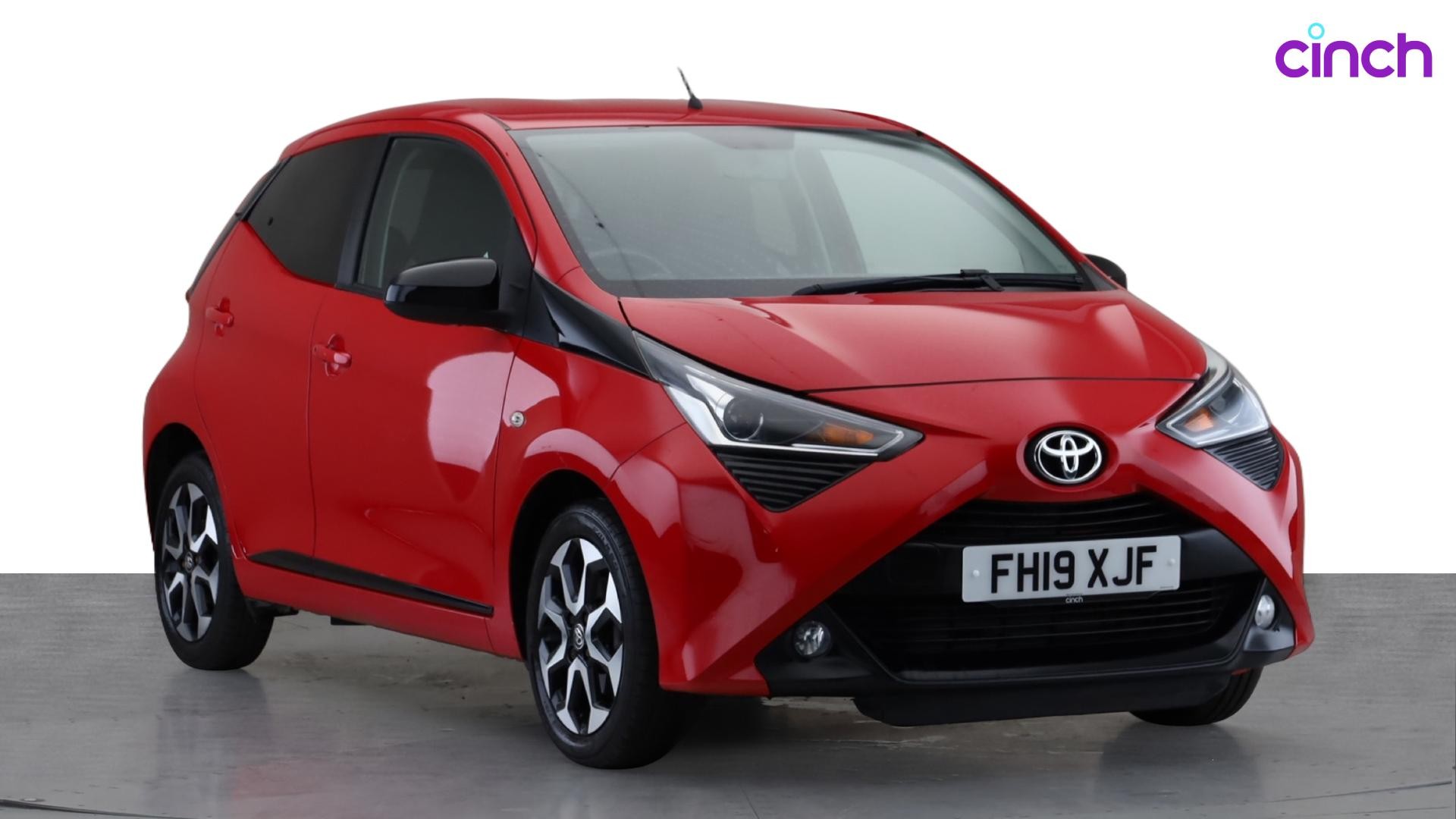 Toyota AYGO listing photo