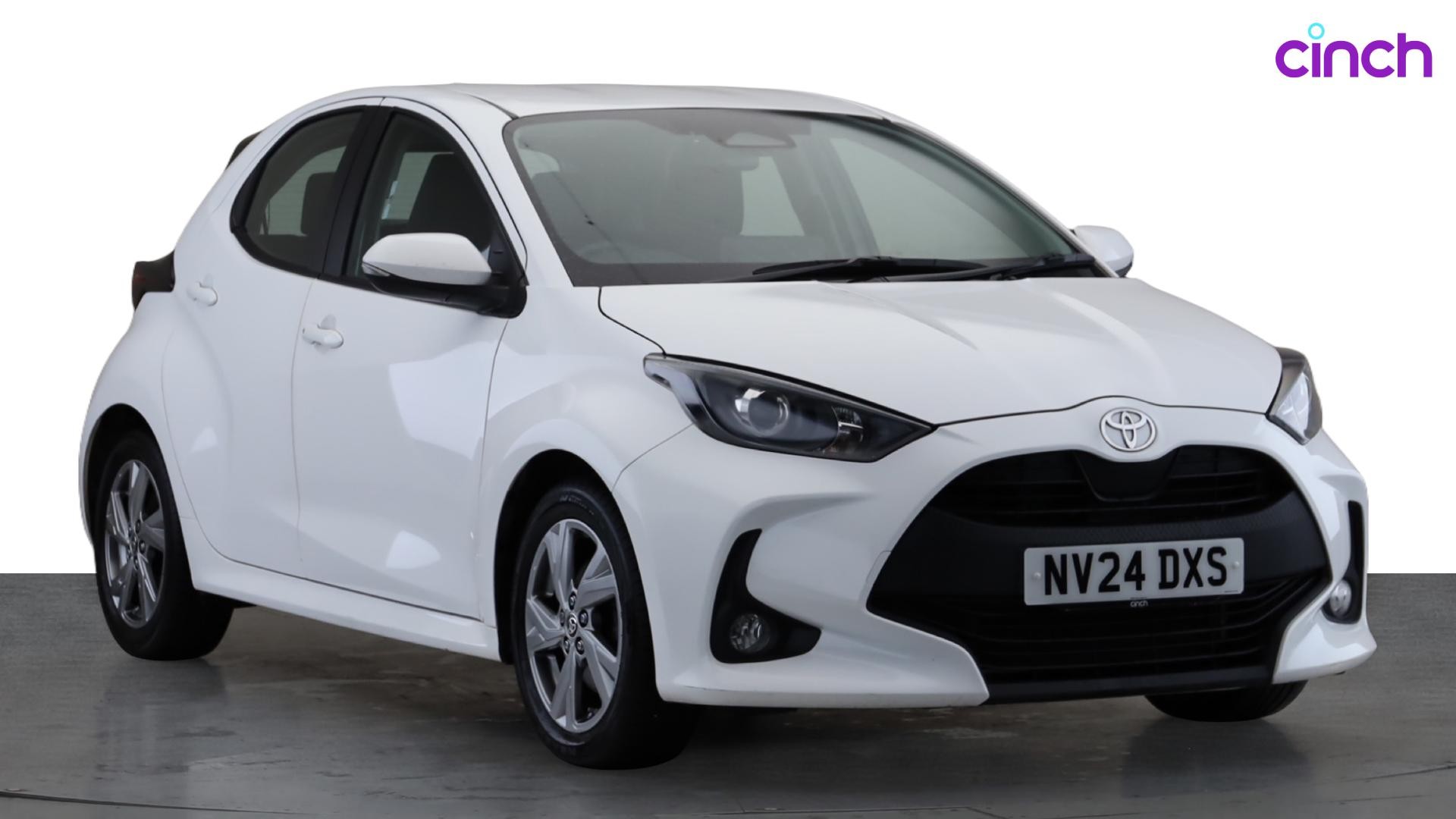 Toyota Yaris listing photo