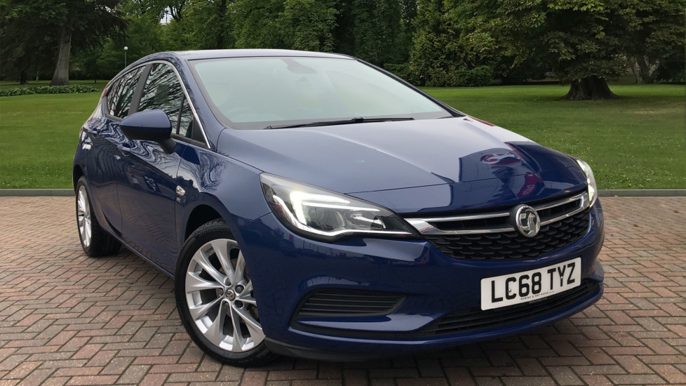 Used Vauxhall Astra Hatchback 1.4i Turbo SE 5dr Manual Blue LC68TYZ