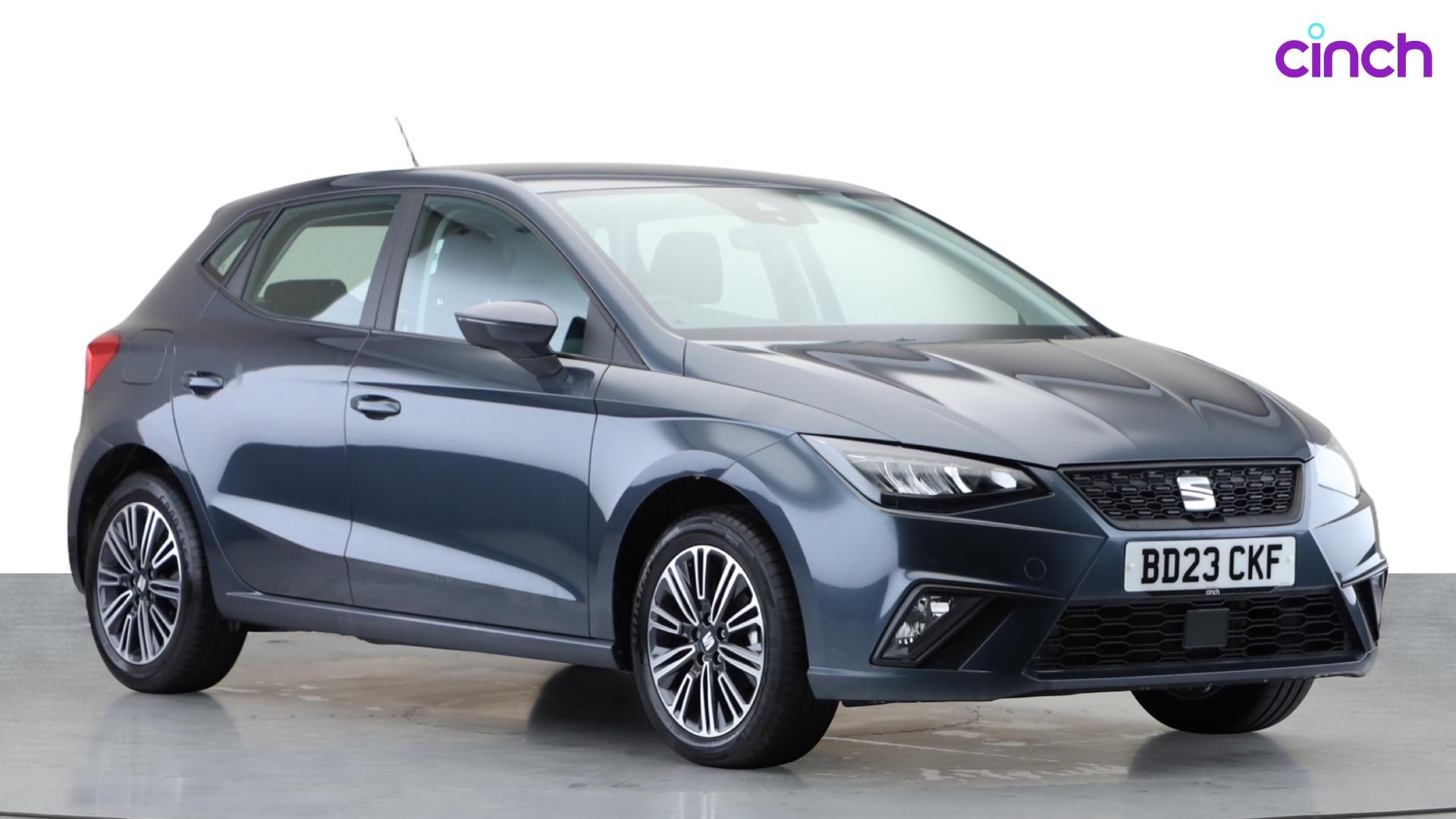 SEAT Ibiza listing photo