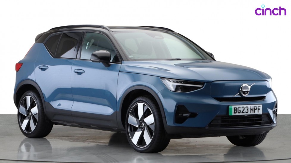 2023 Volvo XC40