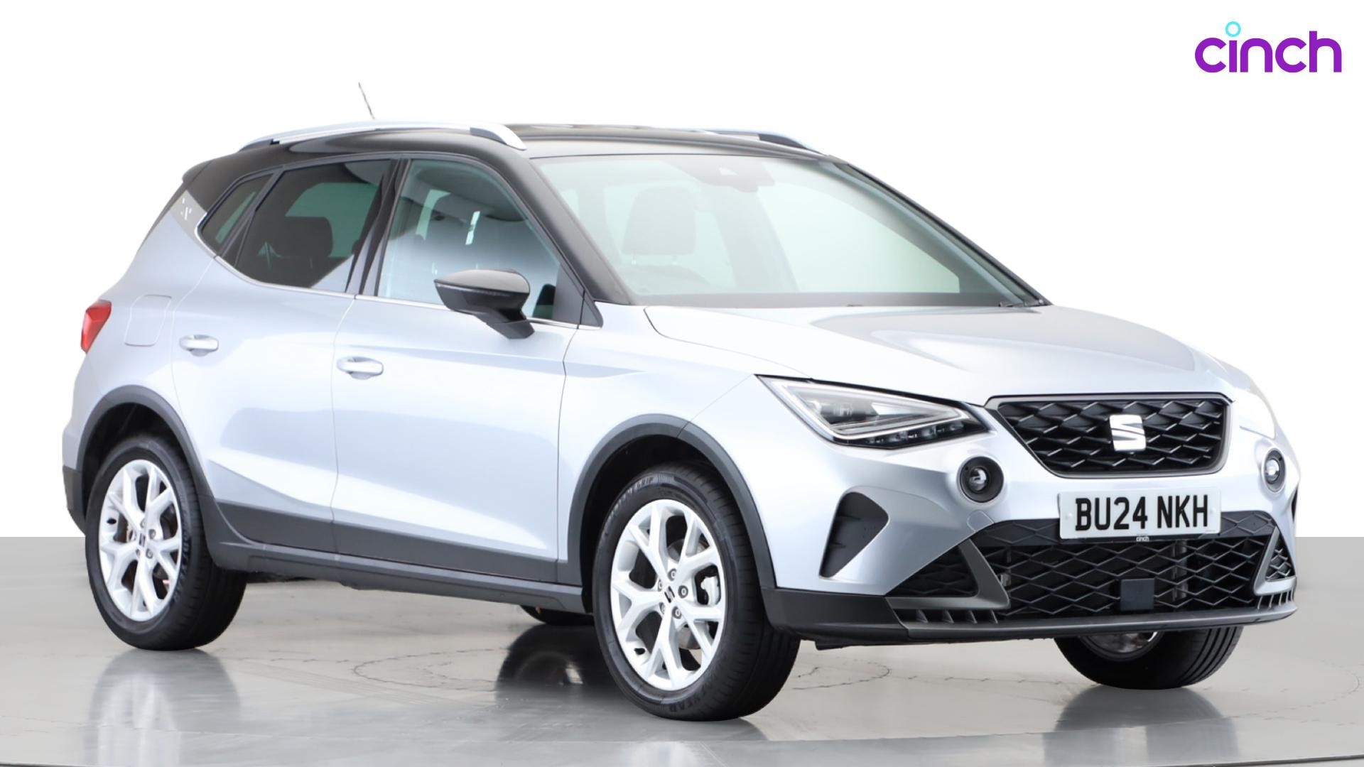 SEAT Arona listing photo