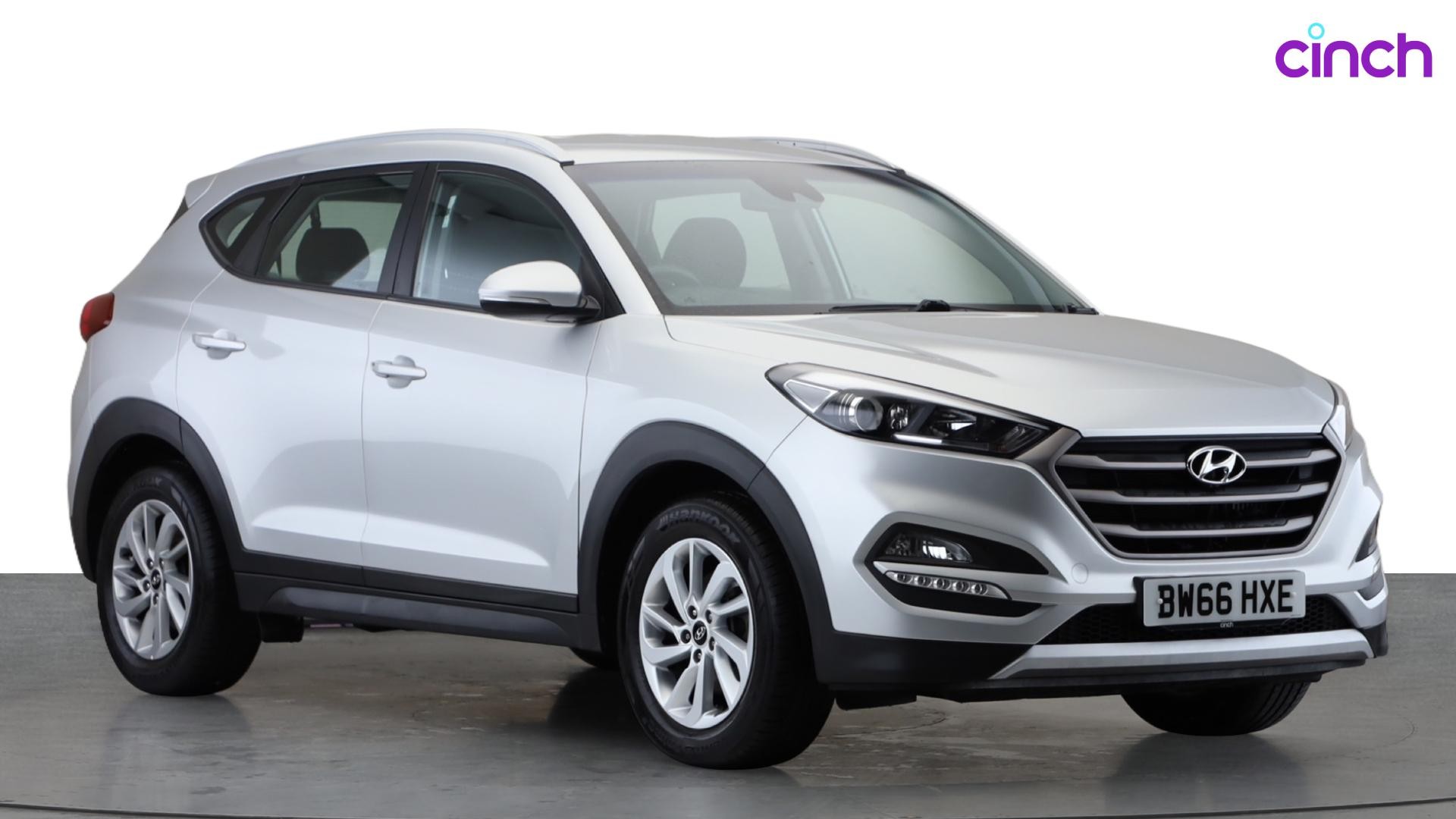 Hyundai Tucson listing photo