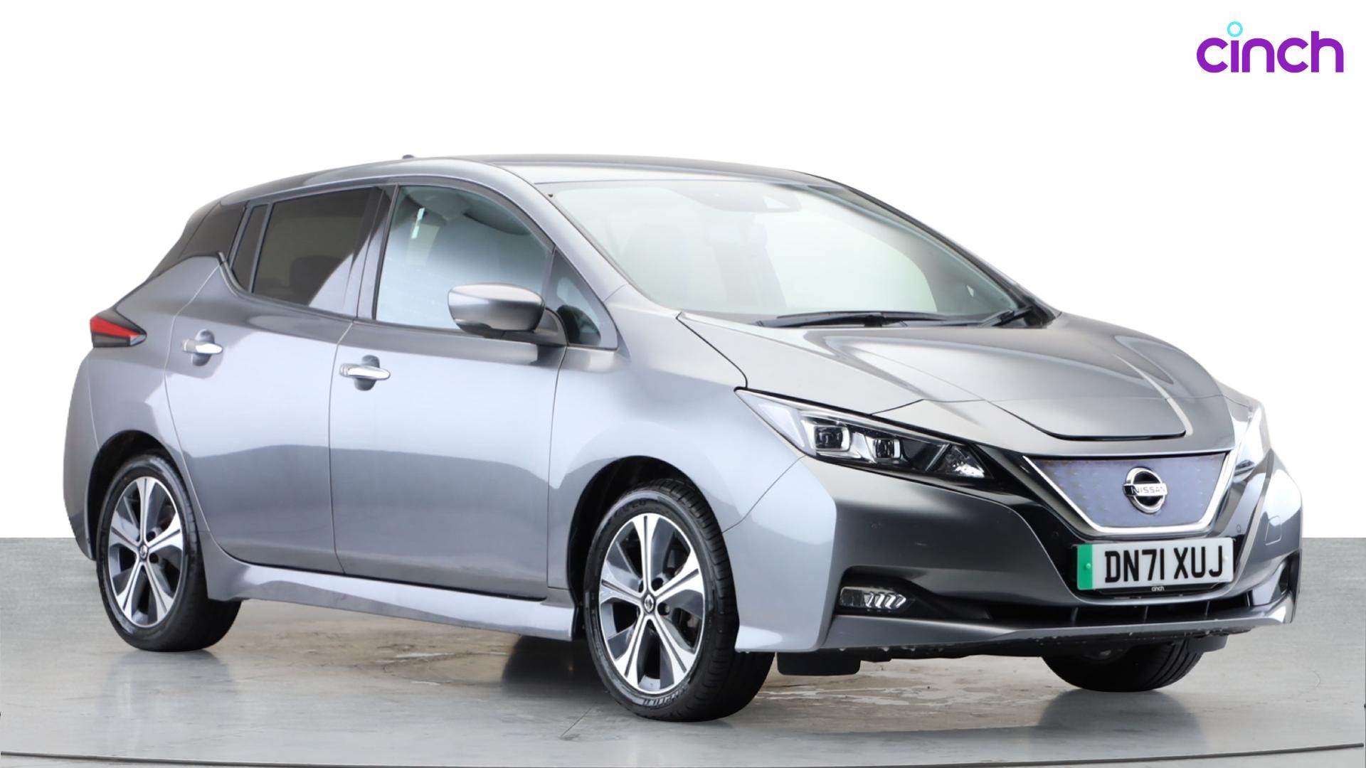 Nissan Leaf listing photo