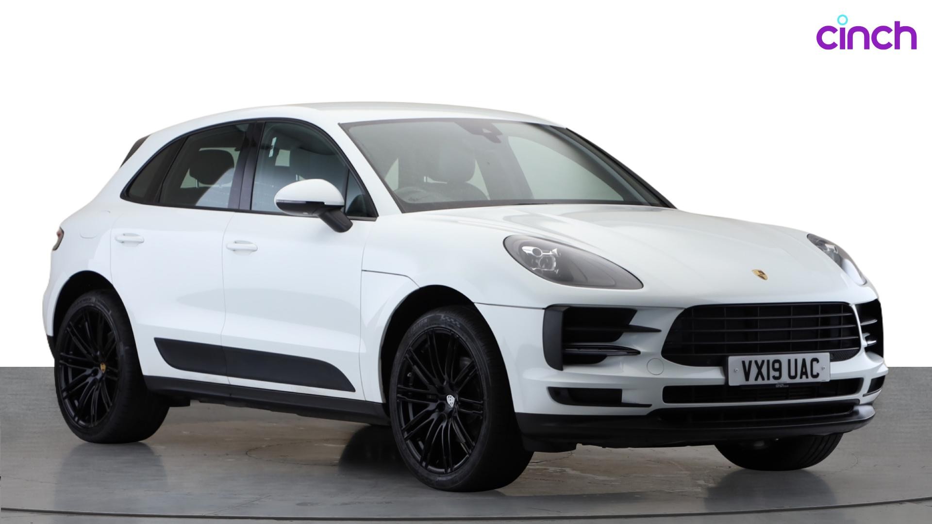 Porsche Macan listing photo