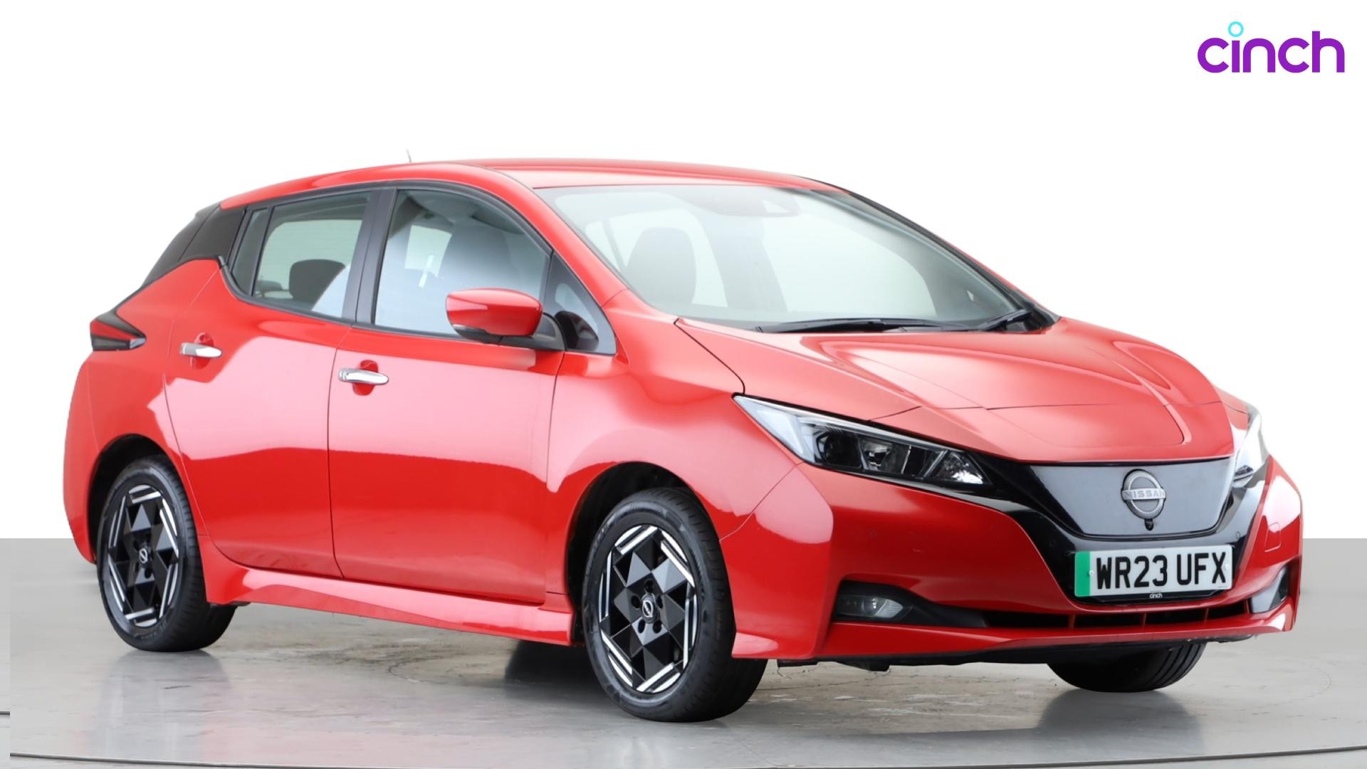 Nissan LEAF listing photo