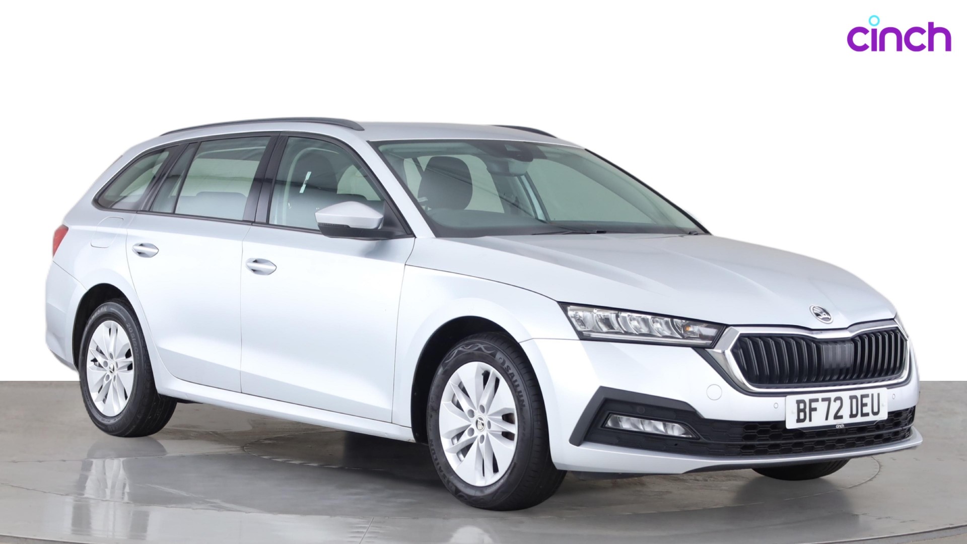 Skoda Octavia listing photo