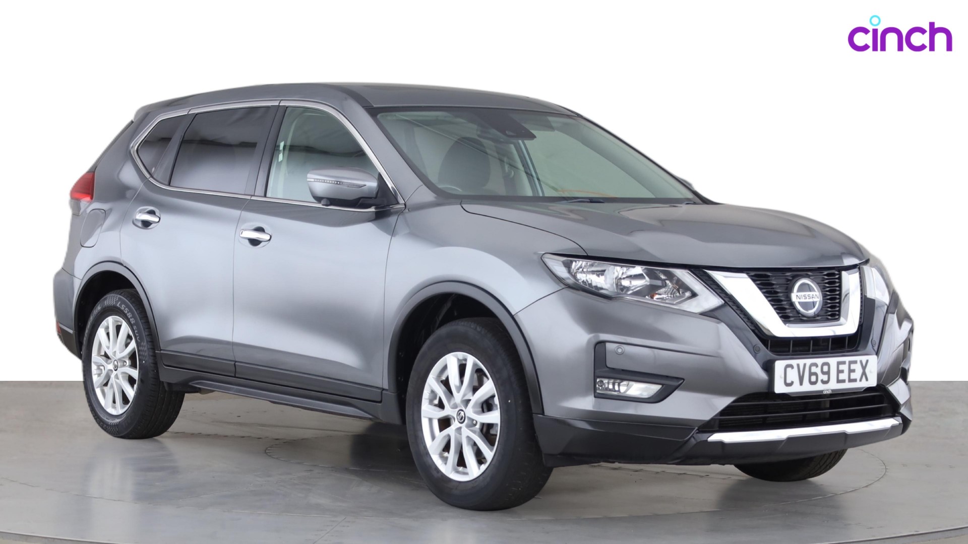 Nissan X-TRAIL listing photo