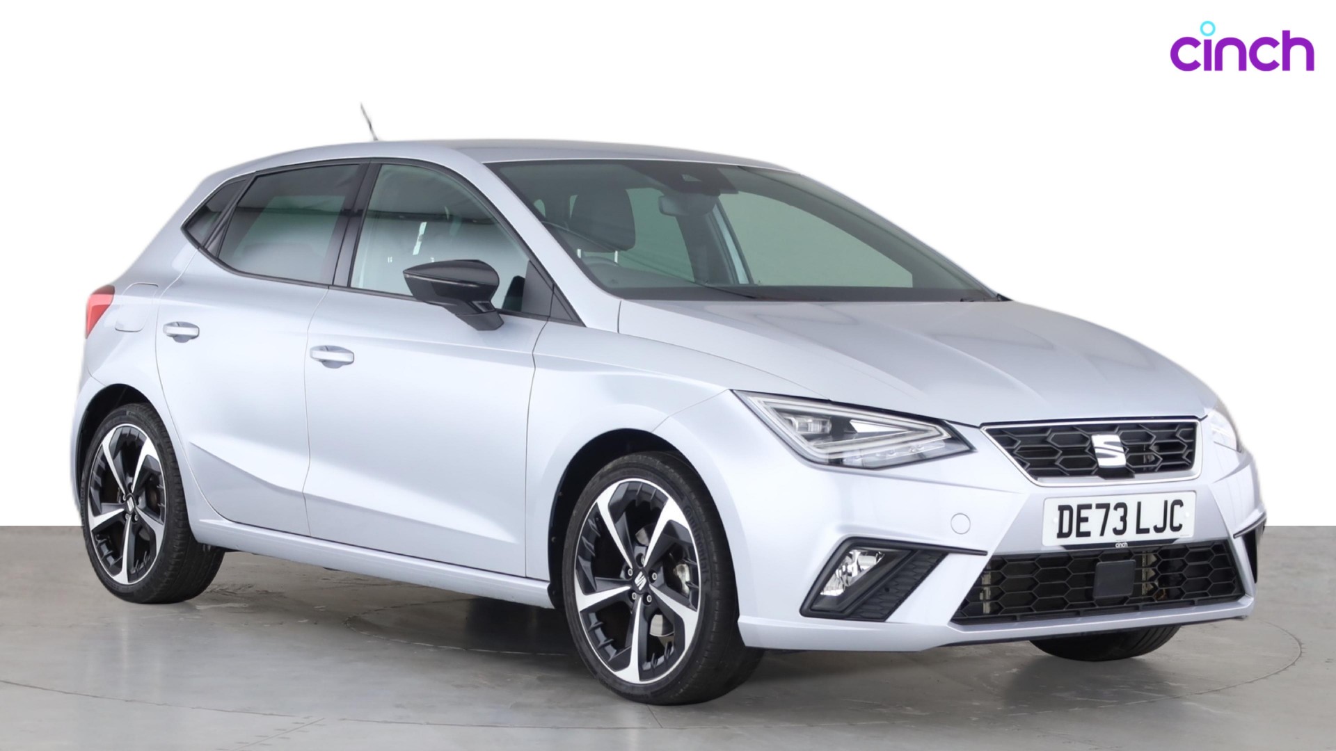SEAT Ibiza listing photo