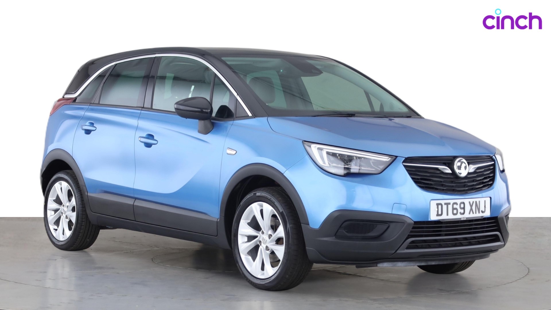 Vauxhall Crossland X listing photo