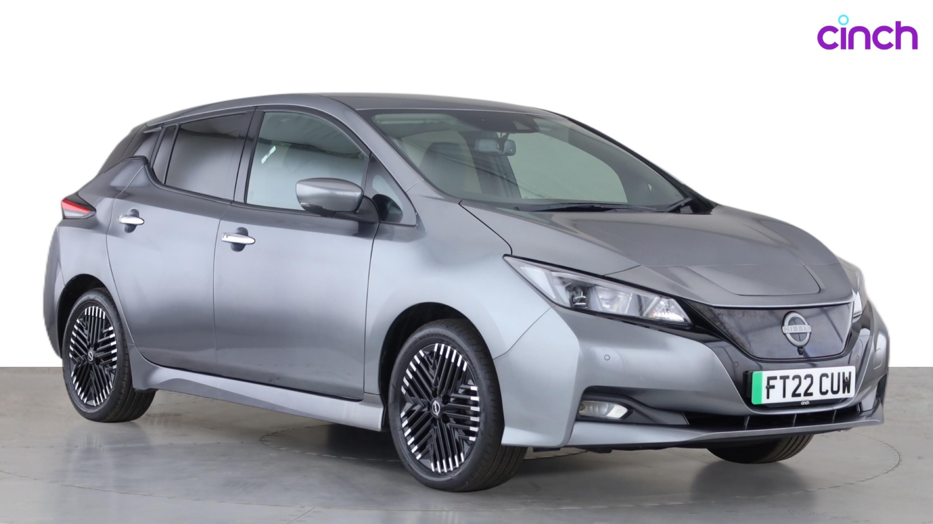 Nissan Leaf listing photo