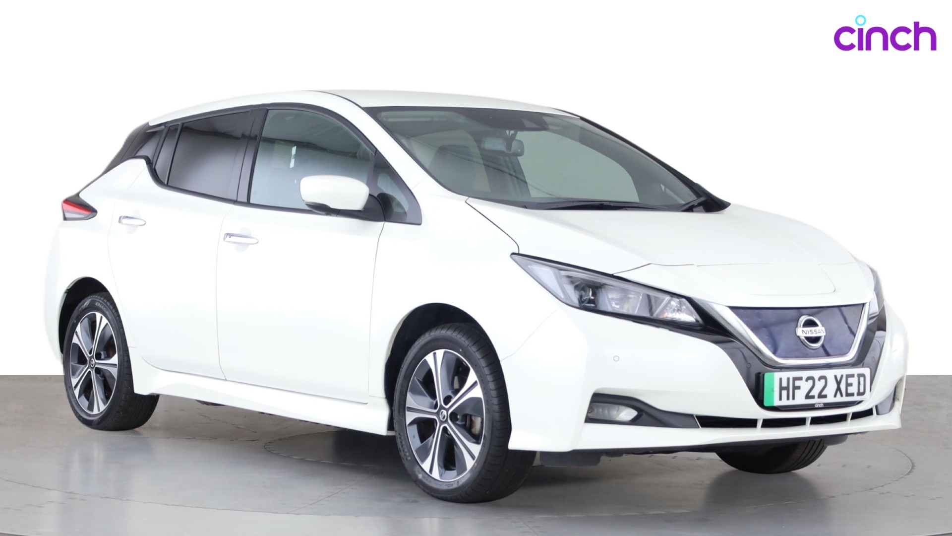 Nissan Leaf listing photo