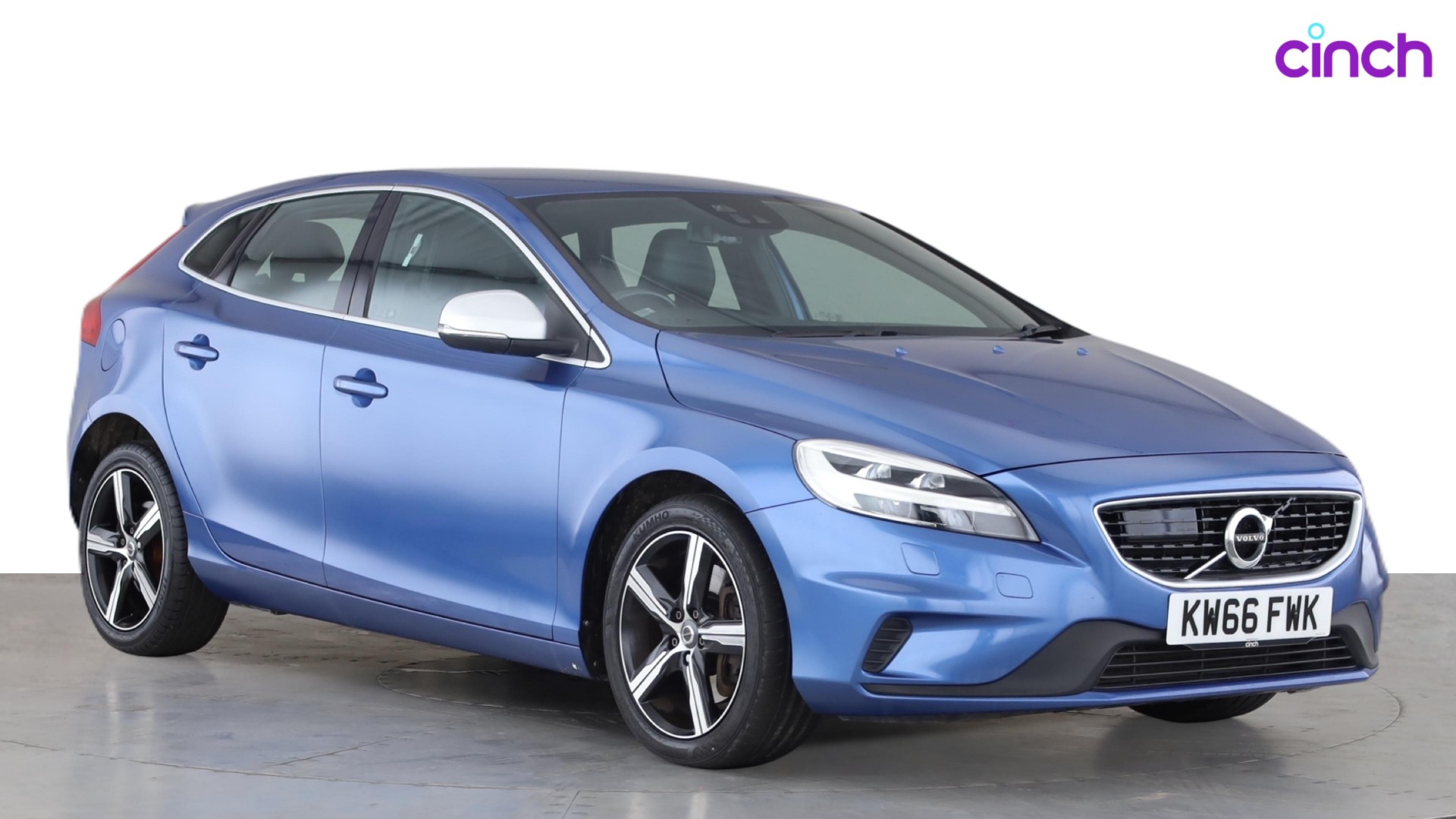 Volvo V40 listing photo