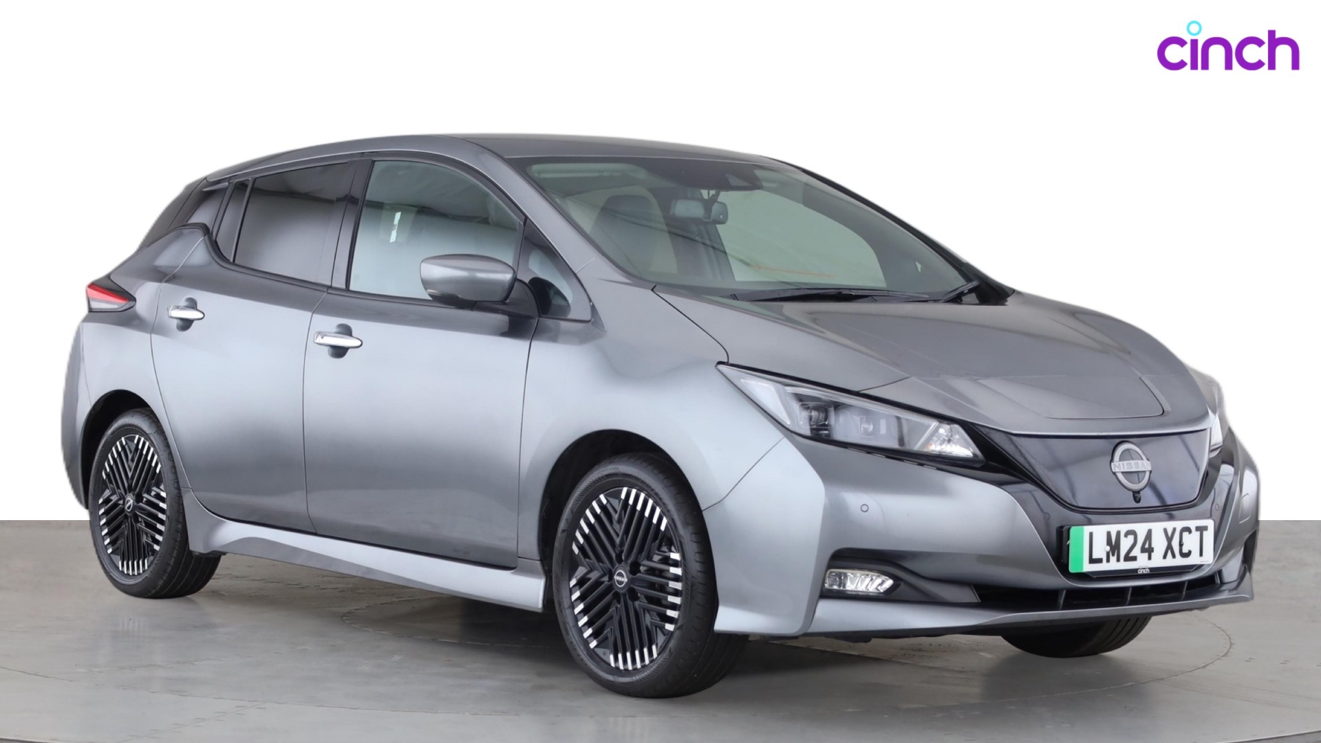 Nissan LEAF listing photo