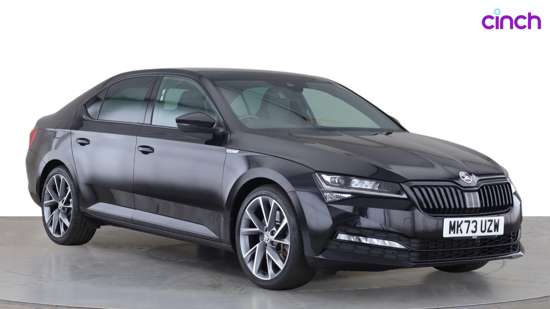 Skoda Superb listing photo
