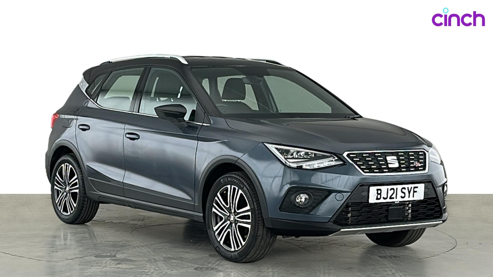 SEAT Arona listing photo