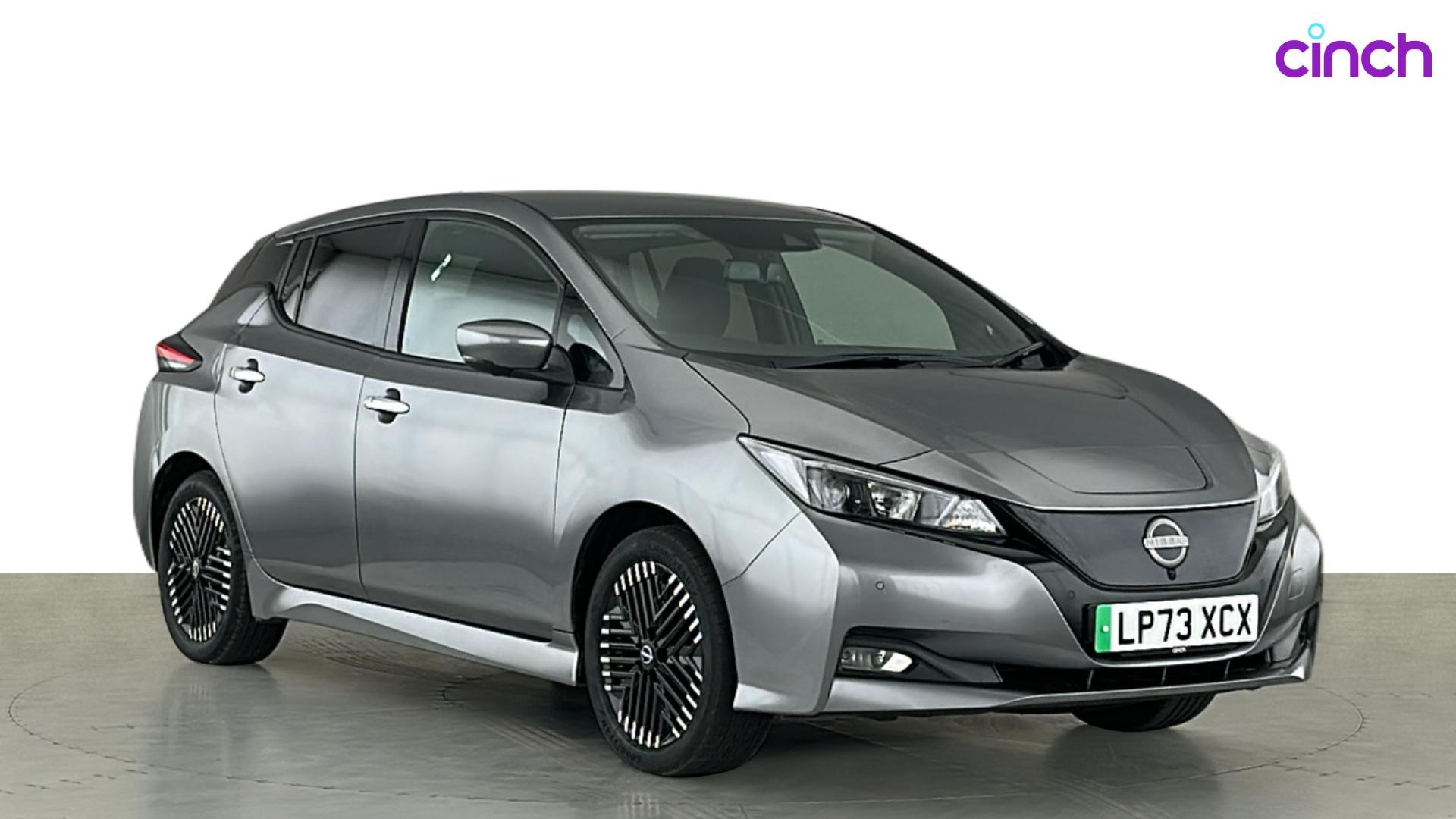 Nissan Leaf listing photo