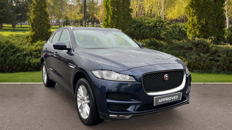 Jaguar FPACE 2.0d Portfolio AWD Meridian Sound System Fixed Panoramic
