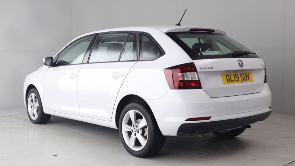 Лобовое стекло skoda rapid