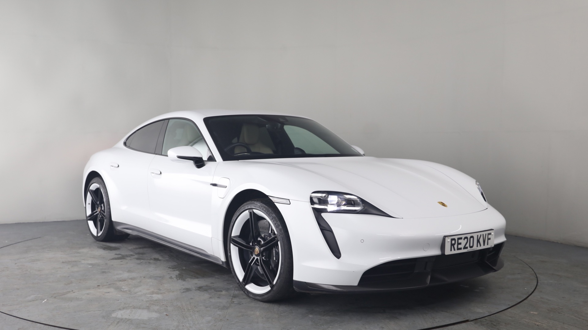 2020 PORSCHE TAYCAN