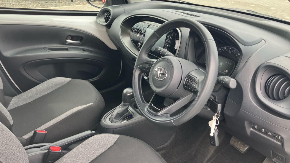 Toyota Aygo X 1.0 VVT-i Pure 5dr Auto Petrol Hatchback - Image 12