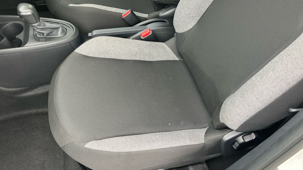 Toyota Aygo X 1.0 VVT-i Pure 5dr Auto Petrol Hatchback - Image 17