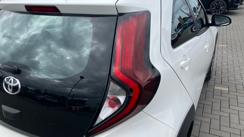 Toyota Aygo X 1.0 VVT-i Pure 5dr Auto Petrol Hatchback - Image 21
