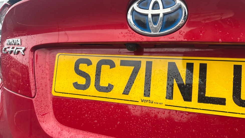 Toyota C-HR 1.8 Hybrid Design 5dr CVT Hybrid Hatchback - Image 36