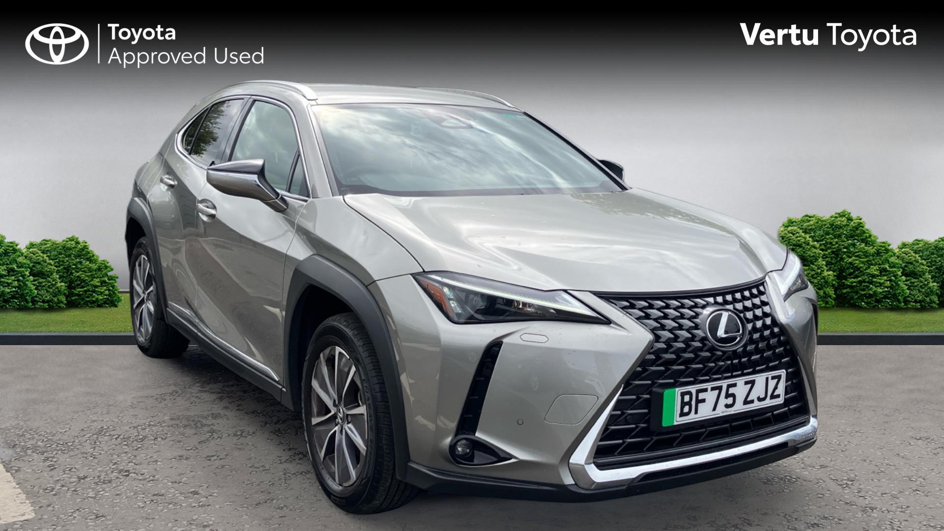 Lexus Ux listing photo