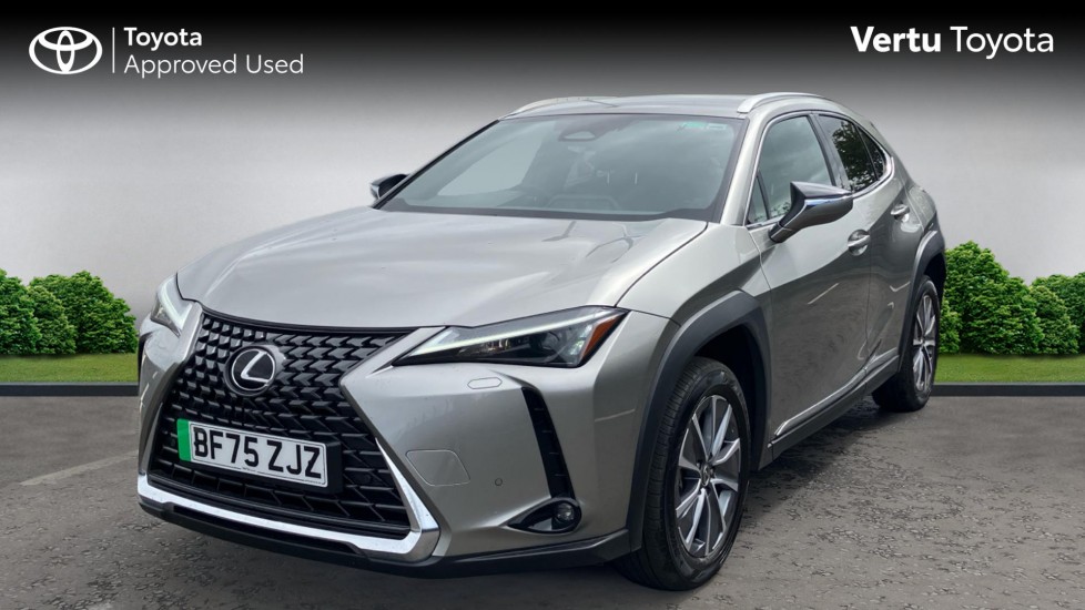Lexus UX 300e 150kW 72.8 kWh Premium 5dr E-CVT Electric Hatchback - Image 3
