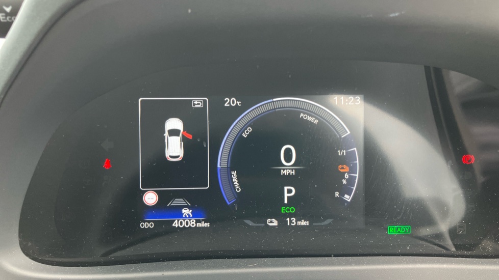 Lexus UX 300e 150kW 72.8 kWh Premium 5dr E-CVT Electric Hatchback - Image 11