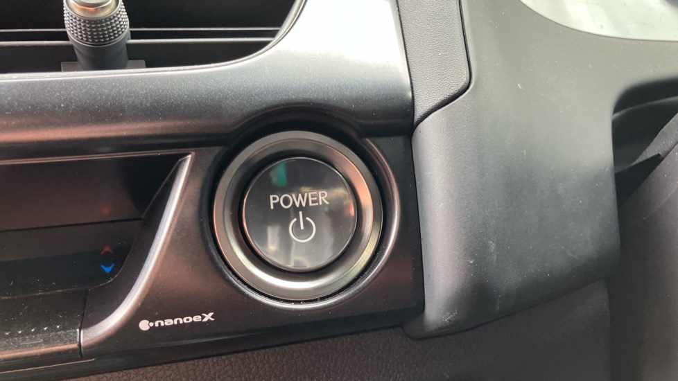 Lexus UX 300e 150kW 72.8 kWh Premium 5dr E-CVT Electric Hatchback - Image 16