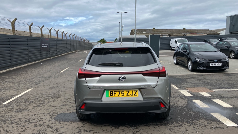 Lexus UX 300e 150kW 72.8 kWh Premium 5dr E-CVT Electric Hatchback - Image 26