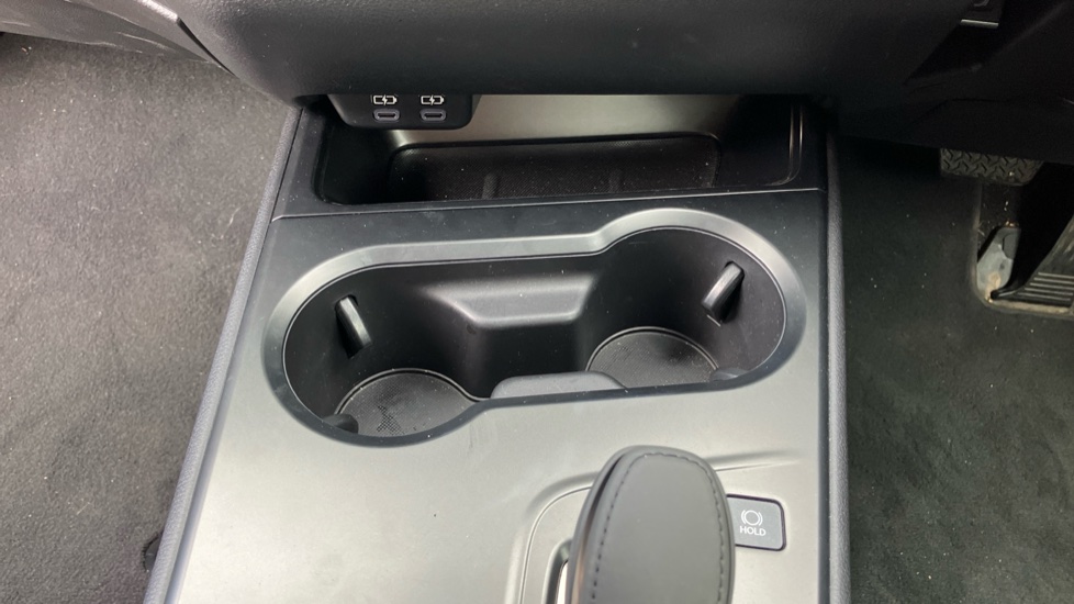 Lexus UX 300e 150kW 72.8 kWh Premium 5dr E-CVT Electric Hatchback - Image 40